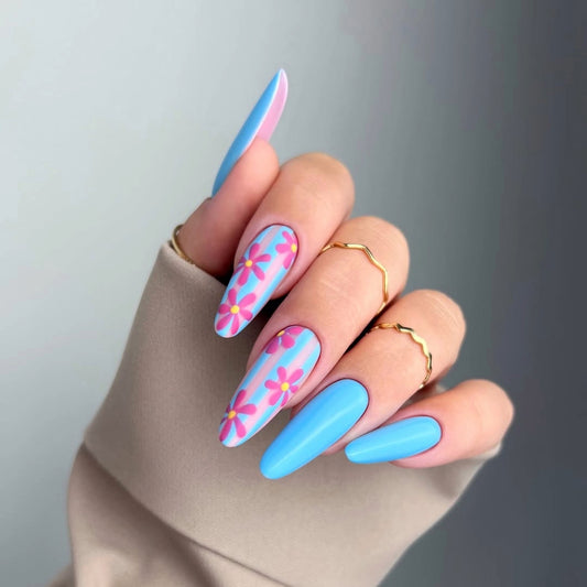 Gel lak Studios,Vivid Sky Blue, 8ml