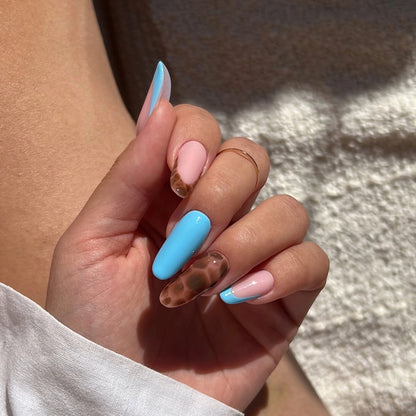 Gel lak Studios,Vivid Sky Blue, 8ml
