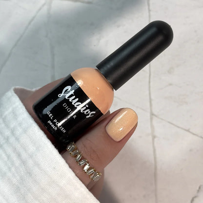 Gel lak Studios, Peach, 8ml