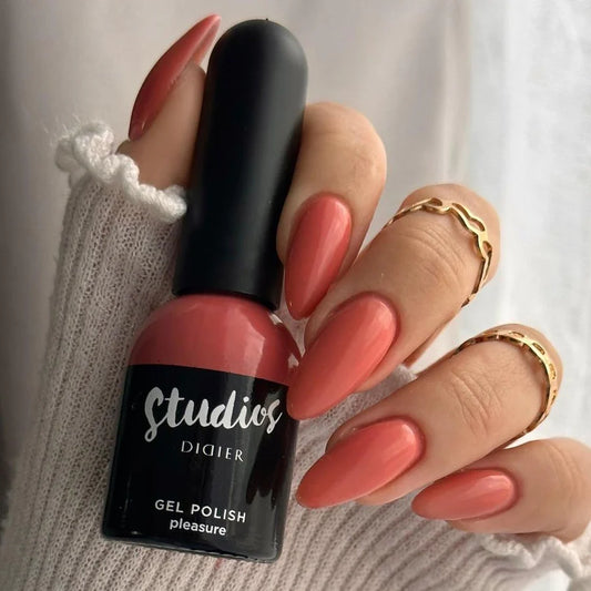 Gel lak Studios, Pleasure, 8ml
