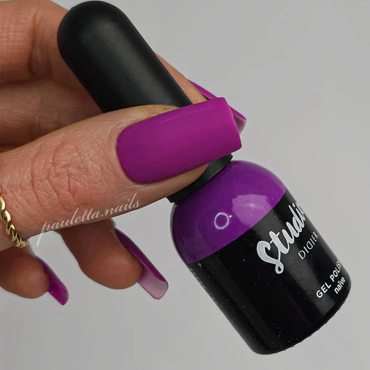 Gel lak Studios, naive, 8ml