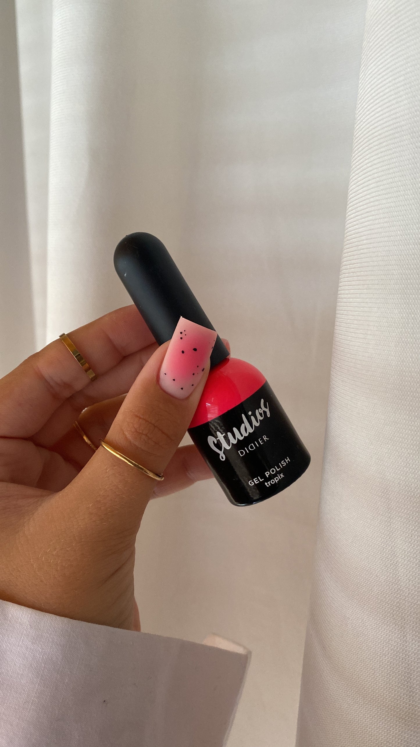Trajni lak Studios, tropix, 8ml