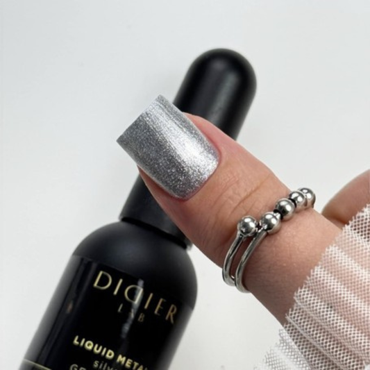 "Gel lak sa metalnim efektom "Liquid Metal", srebrni