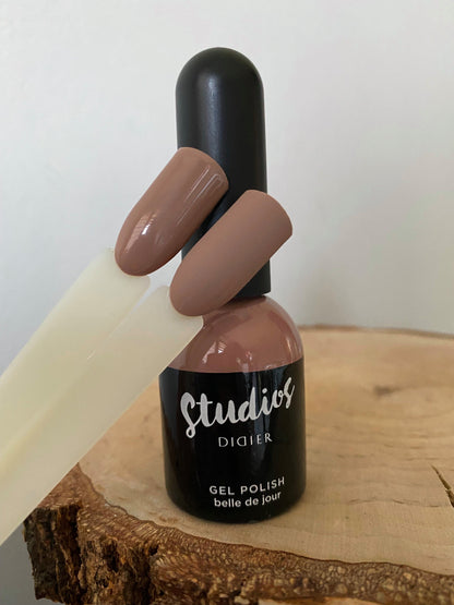 Trajni lak Studios, belle de jour, 8ml