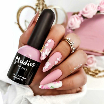 Trajni lak Studios, rose petals, 8ml